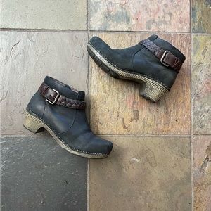 Dansko boots 39